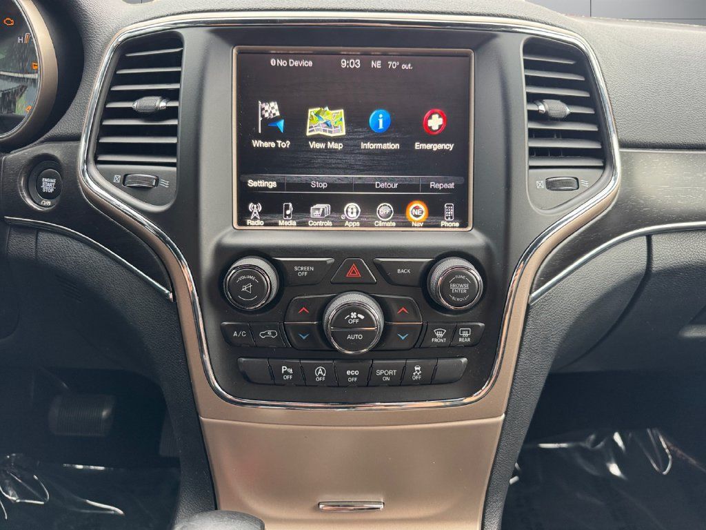 Used 2017 Jeep Grand Cherokee Limited AWD/4WD image 15