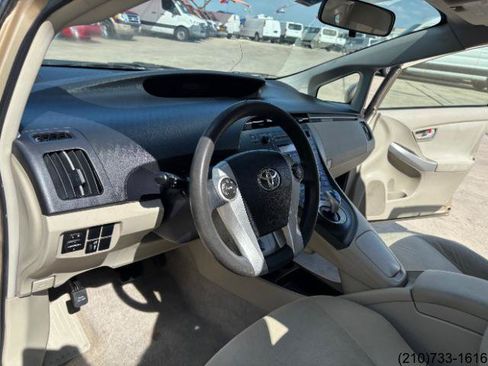 Used 2011 Toyota Prius Two FWD image 18