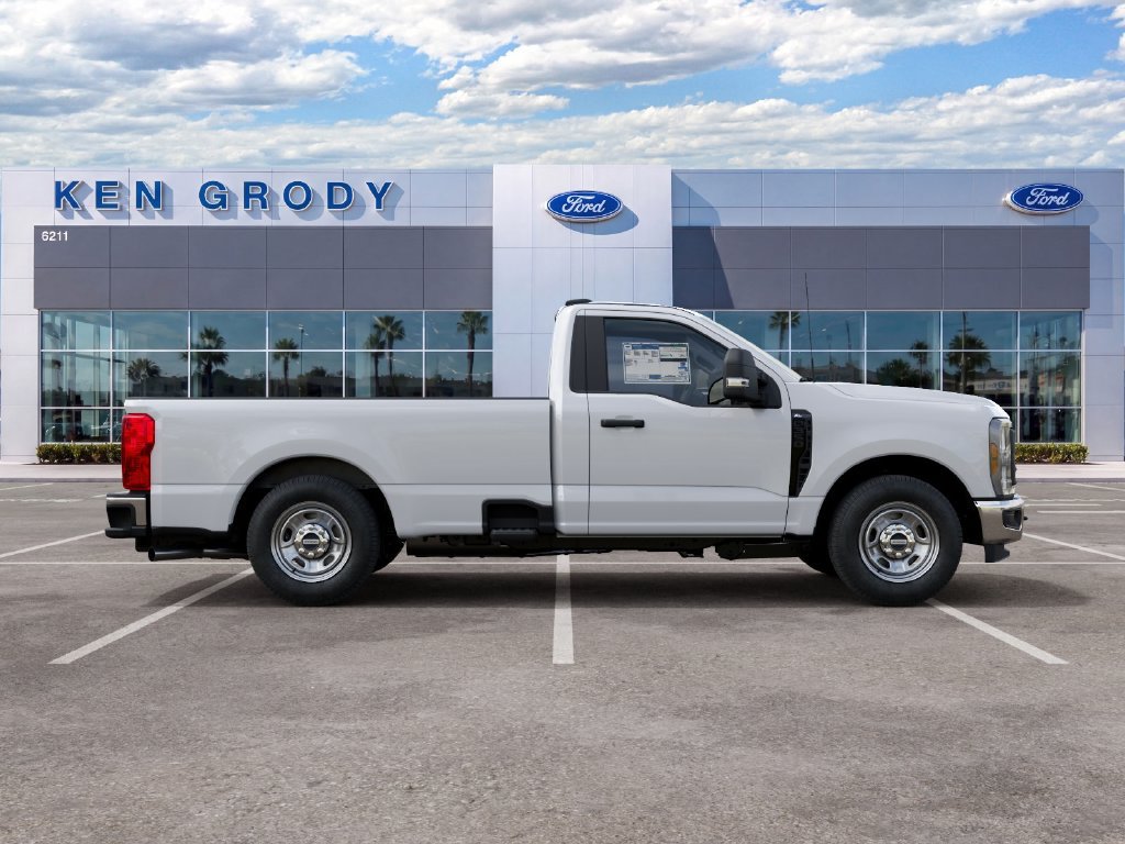 New 2027 Ford F350 XL w/ XL Chrome Package RWD image 7