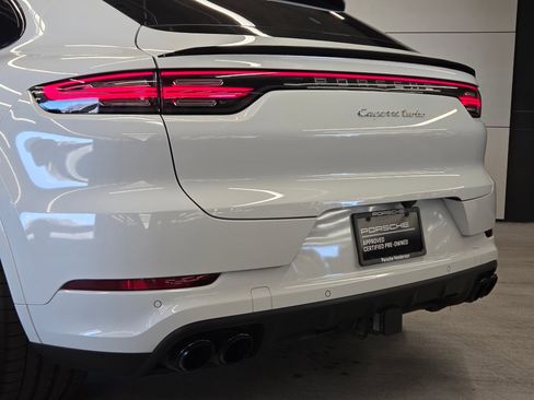 Certified 2023 Porsche Cayenne Turbo image 8