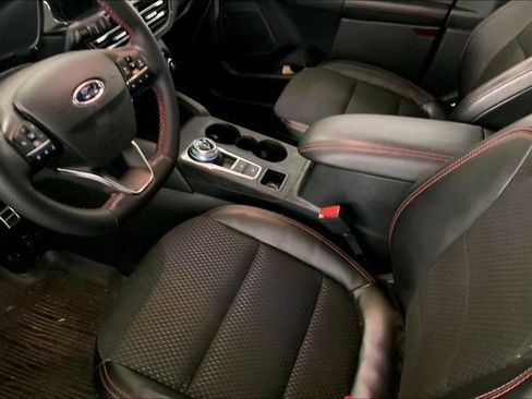 Used 2024 Ford Escape ST-Line w/ Tech Pack #1 FWD image 8