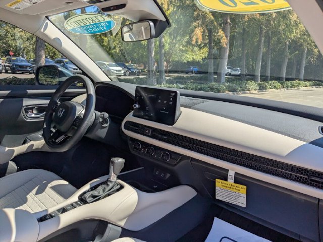 Certified 2026 Honda HR-V LX image 39