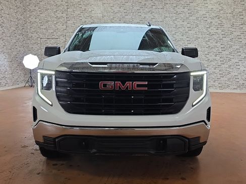 Used 2022 GMC Sierra 1500 Pro w/ Convenience Package image 2