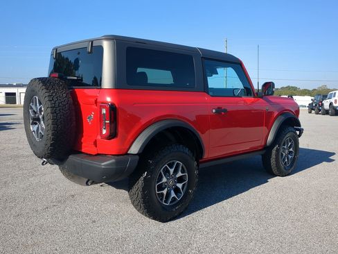Certified 2023 Ford Bronco Badlands image 3