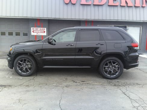 Used 2019 Jeep Grand Cherokee Limited X image 2