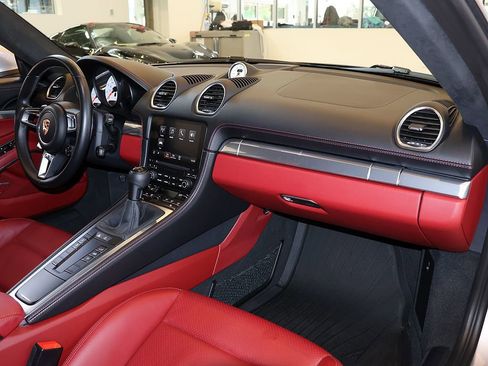Used 2021 Porsche 718 Cayman GTS RWD image 62