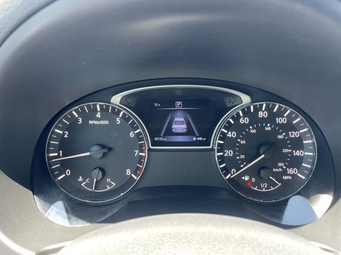 Used 2016 Nissan Altima 2.5 S w/ Power Driver Seat Package FWD image 2