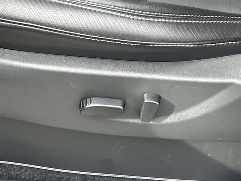 Used 2024 Nissan Frontier SL w/ Technology Package image 16