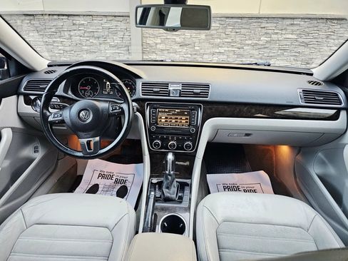 Used 2015 Volkswagen Passat TDI SEL Premium image 12