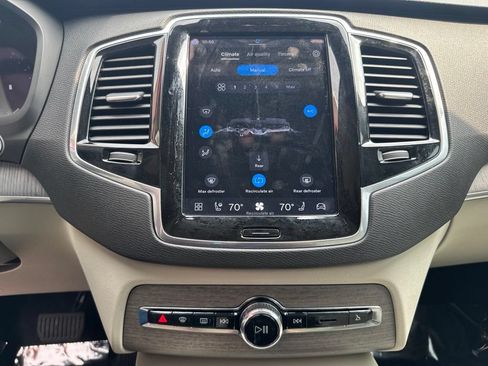 Used 2023 Volvo XC90 B6 Plus AWD/4WD image 43