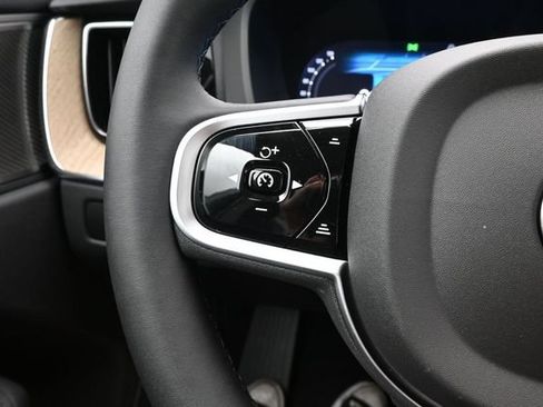 New 2026 Volvo XC60 B5 Plus w/ Climate Package AWD/4WD image 28