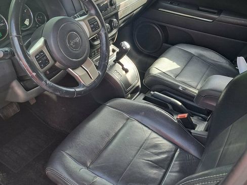 Used 2011 Jeep Patriot Latitude FWD image 5