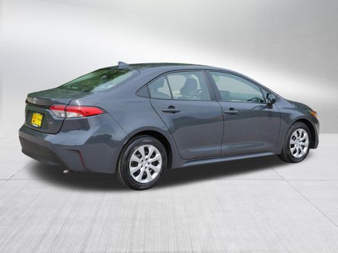 Used 2024 Toyota Corolla LE FWD image 8