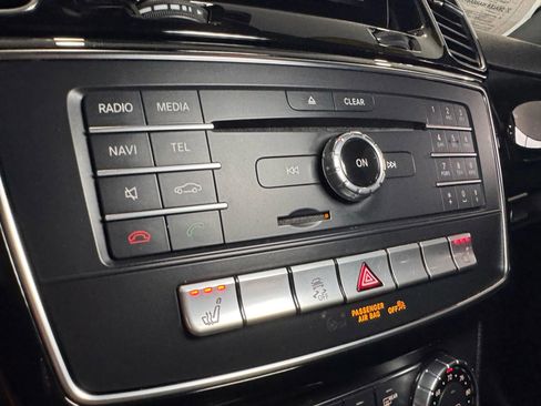 Used 2017 Mercedes-Benz GLE 350 4MATIC image 32