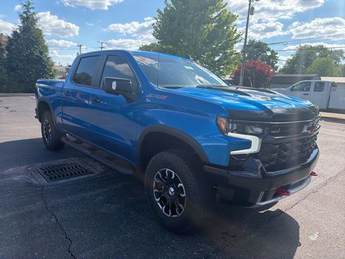 Used 2022 Chevrolet Silverado 1500 ZR2 w/ Technology Package AWD/4WD image 7