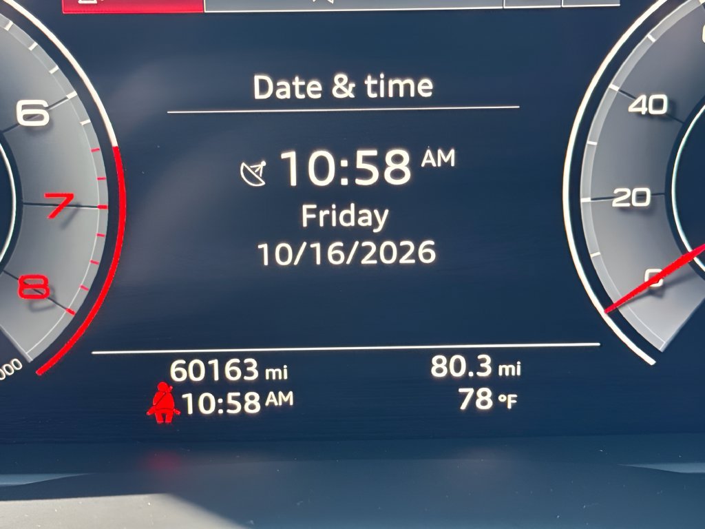 Used 2019 Audi Q8 Premium w/ Convenience Package AWD/4WD image 25