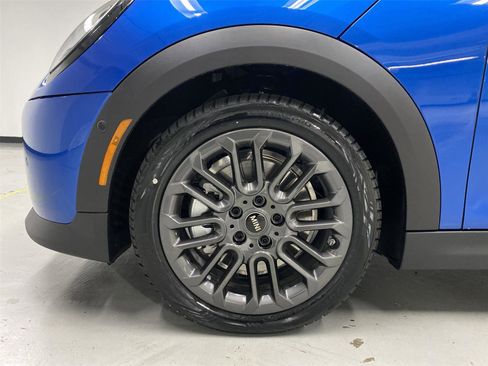 Certified 2025 MINI Cooper S image 23