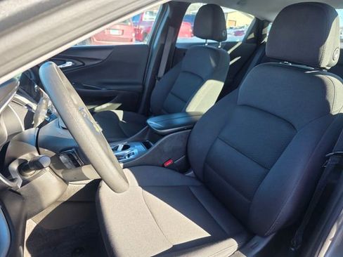 Used 2024 Chevrolet Malibu LT image 23