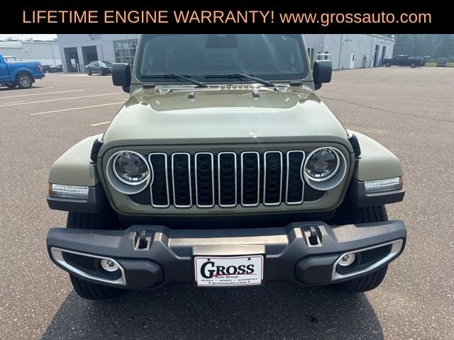 Used 2026 Jeep Wrangler Unlimited Sahara AWD/4WD image 3