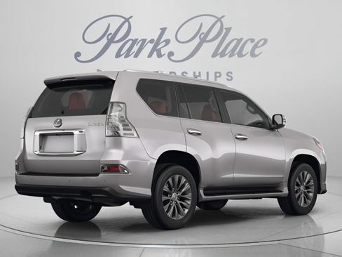 Used 2023 Lexus GX 460 Luxury w/ Accessory Package AWD/4WD image 3