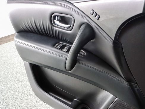 Used 2024 Nissan Armada SL w/ Midnight Edition Package image 23