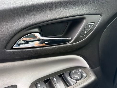 Used 2022 Chevrolet Equinox LT FWD image 31