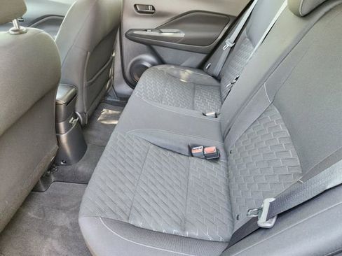 Used 2022 Nissan Kicks S image 23