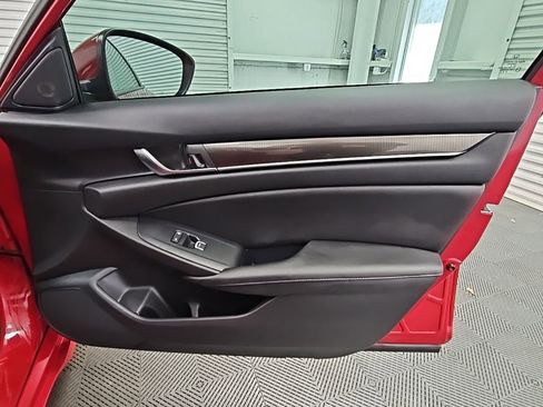 Used 2019 Honda Accord Sport image 38