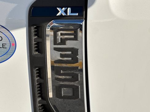 New 2025 Ford F350 XL w/ XL Chrome Package image 23