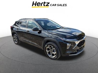 Used 2025 Chevrolet Trax LT