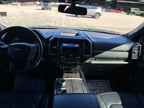 Used 2019 Ford Expedition Limited w/ Equipment Group 301A RWD image 13