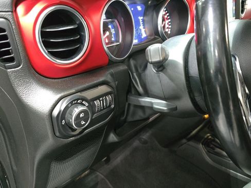 Used 2022 Jeep Gladiator Rubicon w/ Trailer Tow Package image 8