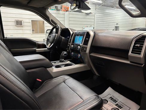 Used 2017 Ford F150 Lariat w/ Equipment Group 502A Luxury image 24