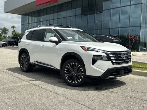 New 2026 Nissan Rogue Platinum AWD/4WD image 2
