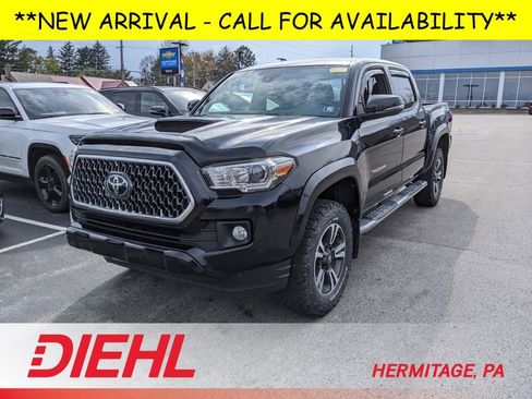 Used 2019 Toyota Tacoma TRD Sport image 1
