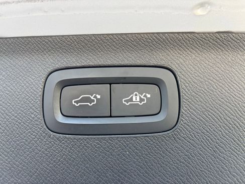 Used 2019 Volvo XC90 T6 Momentum image 33