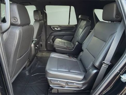 Used 2024 Chevrolet Tahoe Z71 w/ Luxury Package AWD/4WD image 19