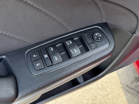 Used 2016 Dodge Charger R/T w/ Navigation & Travel Group image 15