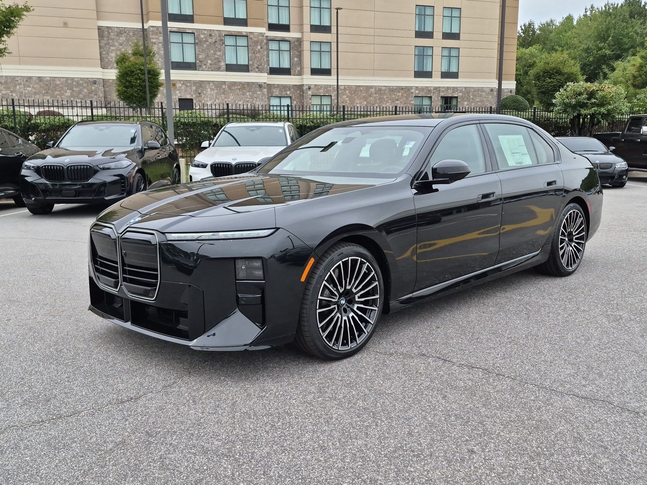 New 2027 BMW 740i w/ Executive Package RWD image 7