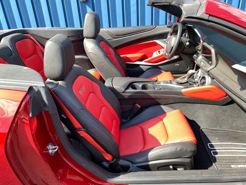 Used 2022 Chevrolet Camaro SS RWD image 27