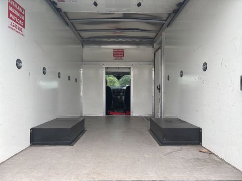 Used 2022 Ford Transit 350 DRW image 16