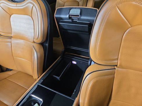 Used 2020 Lincoln Aviator Black Label image 29