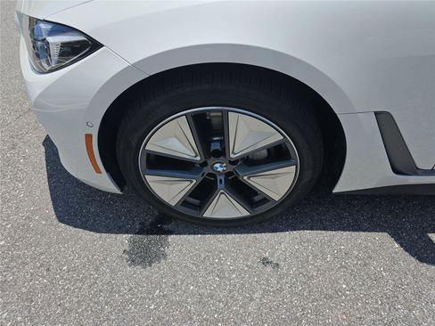 Certified 2025 BMW i4 eDrive40 w/ Premium Package RWD image 11