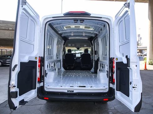 New 2026 Ford Transit 250 148 Medium Roof image 23