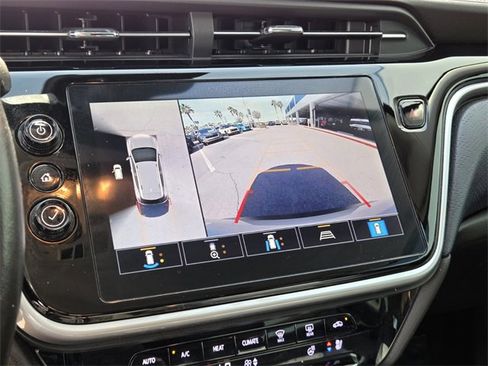 Used 2022 Chevrolet Bolt EUV Premier w/ Sun & Sound Package image 21