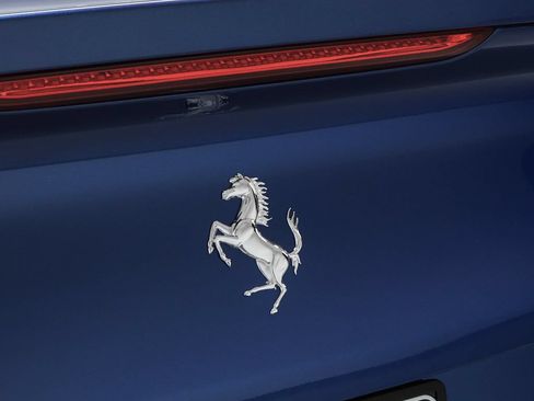 Certified 2021 Ferrari 812 GTS RWD image 37
