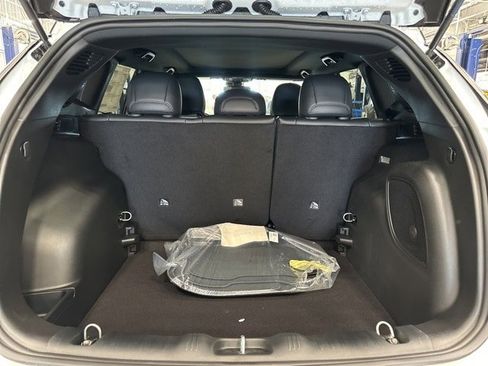 New 2025 Jeep Compass Limited w/ Sun & Sound Group image 12