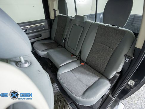 Used 2018 RAM 1500 Big Horn AWD/4WD image 33