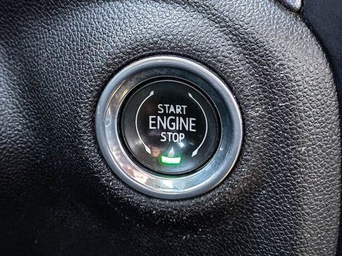 Used 2020 GMC Sierra 1500 SLT w/ SLT Premium Plus Package image 29