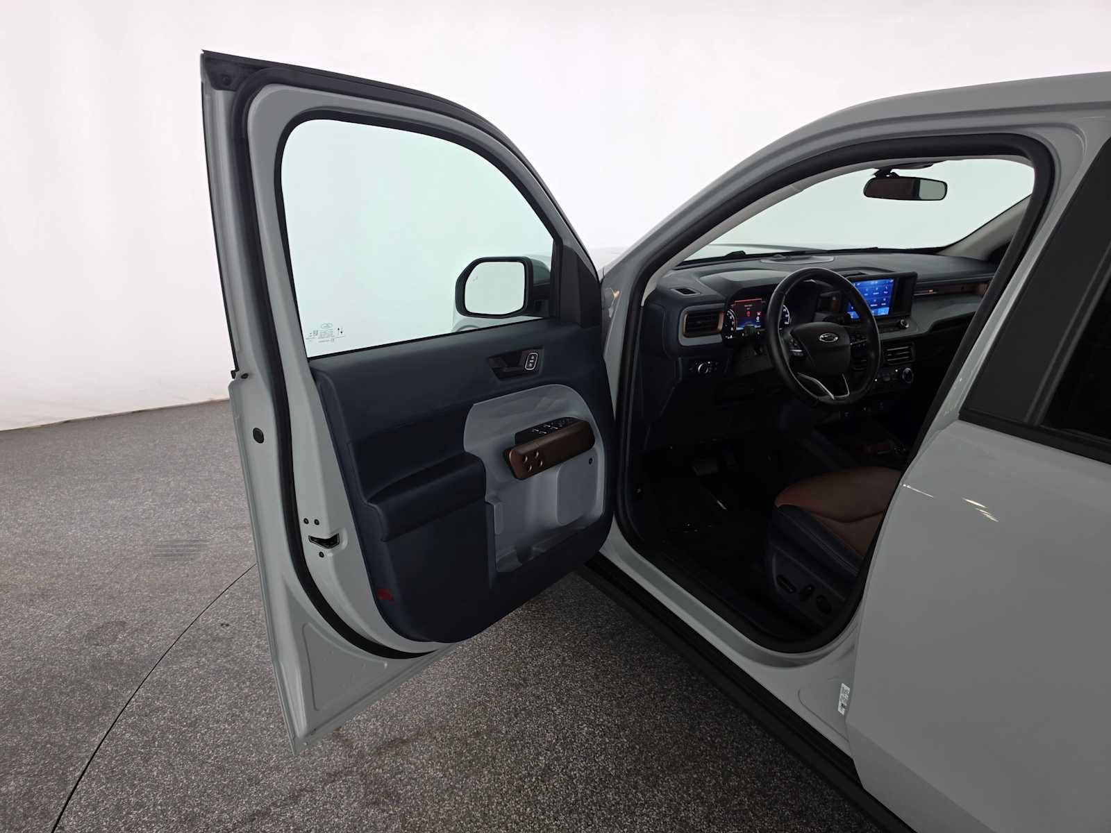 Used 2022 Ford Maverick Lariat w/ Lariat Luxury Package FWD image 19